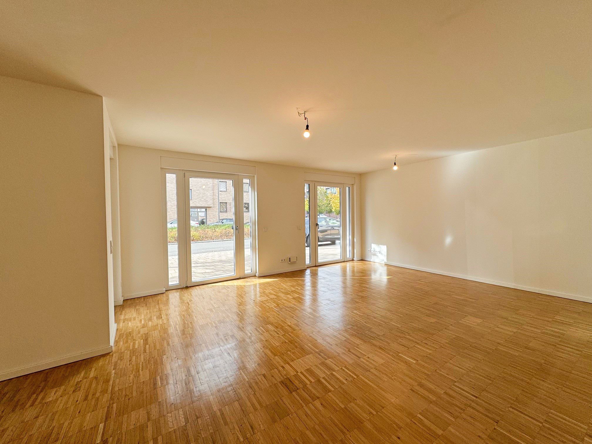 Wohnung zur Miete 1.160 € 3 Zimmer 109,7 m²<br/>Wohnfläche EG<br/>Geschoss Kommodore-Johnsen-Boulevard 1 Häfen - Handelshäfen Bremen 28217