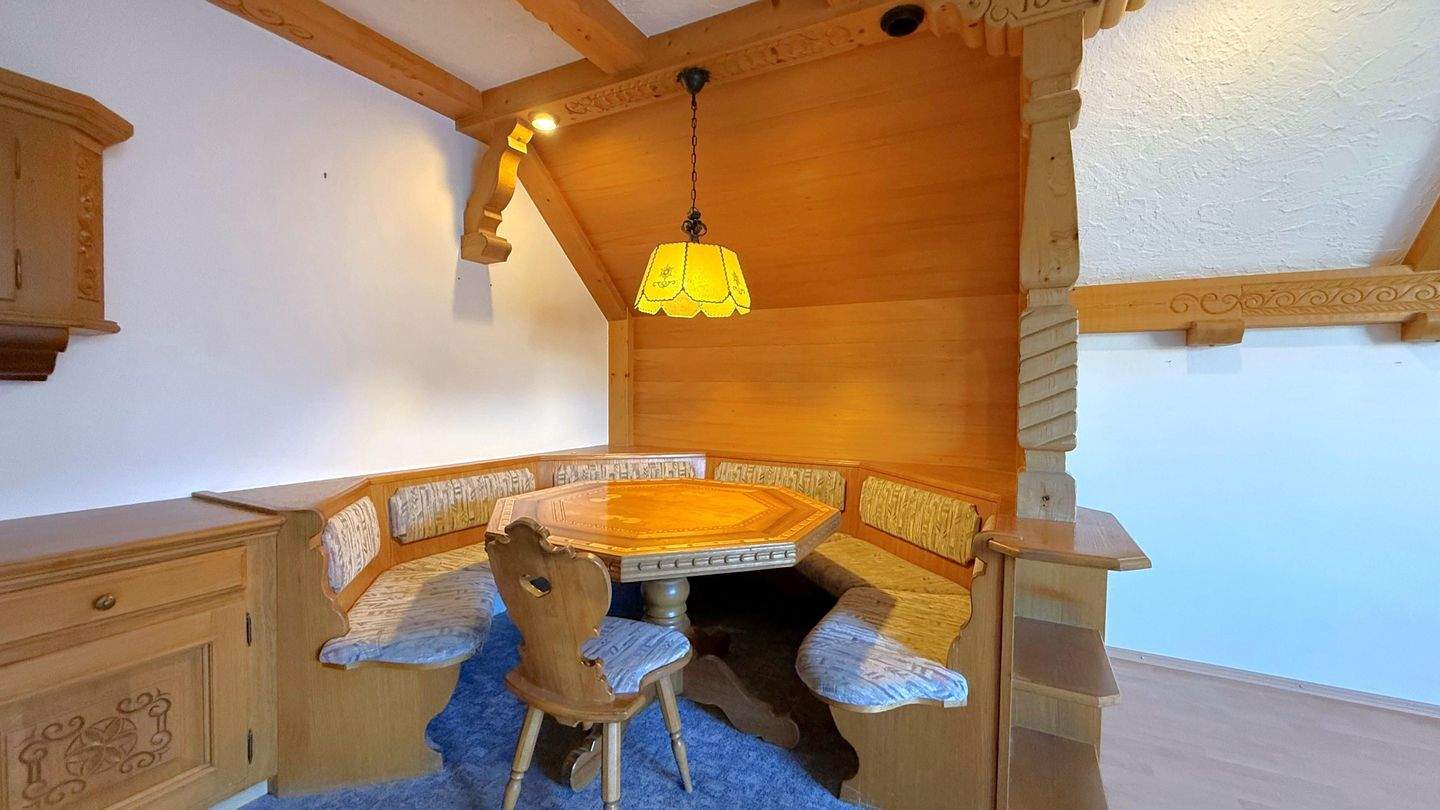 Immobilie in Hilzingen - Zwei Balkone, zwei Garagen! - Bild 3