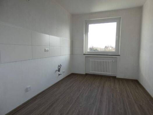 Wohnung zur Miete 706 € 3 Zimmer 76 m² 2. Geschoss frei ab 01.02.2026 Römerstr. 81 Wanheim-Angerhausen Duisburg 47249