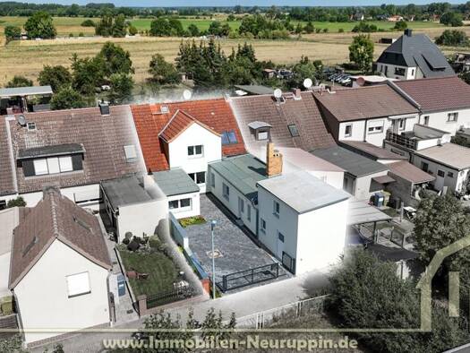 Einfamilienhaus zur Miete 1.150 € 4 Zimmer 97 m² 180 m² Grundstück Langer Weg 167 Neuruppin Neuruppin 16816
