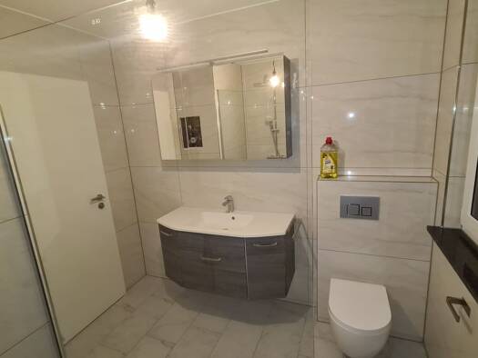 Wohnung zur Miete 900 € 3 Zimmer 76 m² Geschoss 2/3 frei ab sofort Obervellmar Vellmar 34246