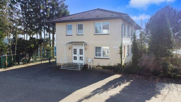 Bürogebäude zum Kauf 329.000 € 9 Zimmer Langendorfer Berg Stralsund 18437