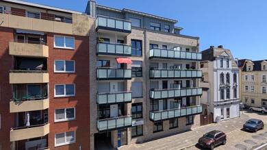 Wohnung zur Miete 795 € 3 Zimmer 88 m² frei ab sofort Fritz-Reuter-Straße 6 Goethestraße Bremerhaven 27568