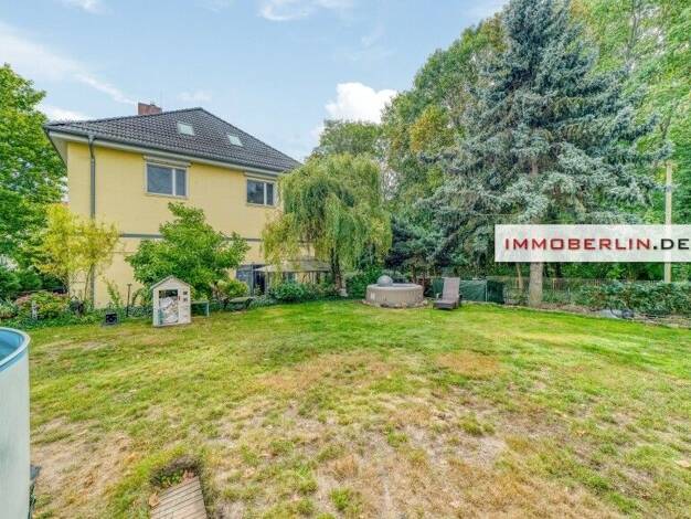 Mehrfamilienhaus zum Kauf als Kapitalanlage geeignet 1.195.000 € 329 m² 849 m² Grundstück Biesdorf Berlin 12683