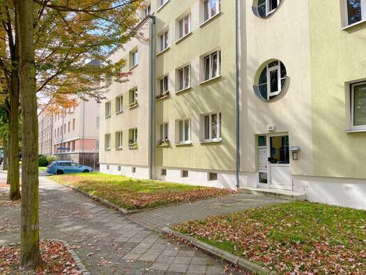 Wohnung zur Miete 260 € 3 Zimmer 52 m² 3 Geschosse frei ab sofort Heinrich-Heine-Straße 63 Pölbitz Zwickau 08058