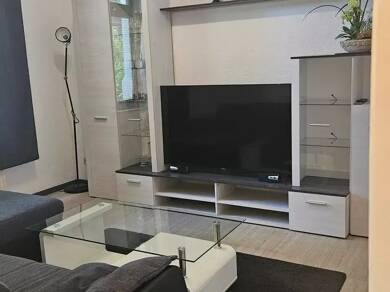 Wohnung zur Miete 650 € 2 Zimmer 52 m² Geschoss EG/1 frei ab sofort Rath Düsseldorf 40472