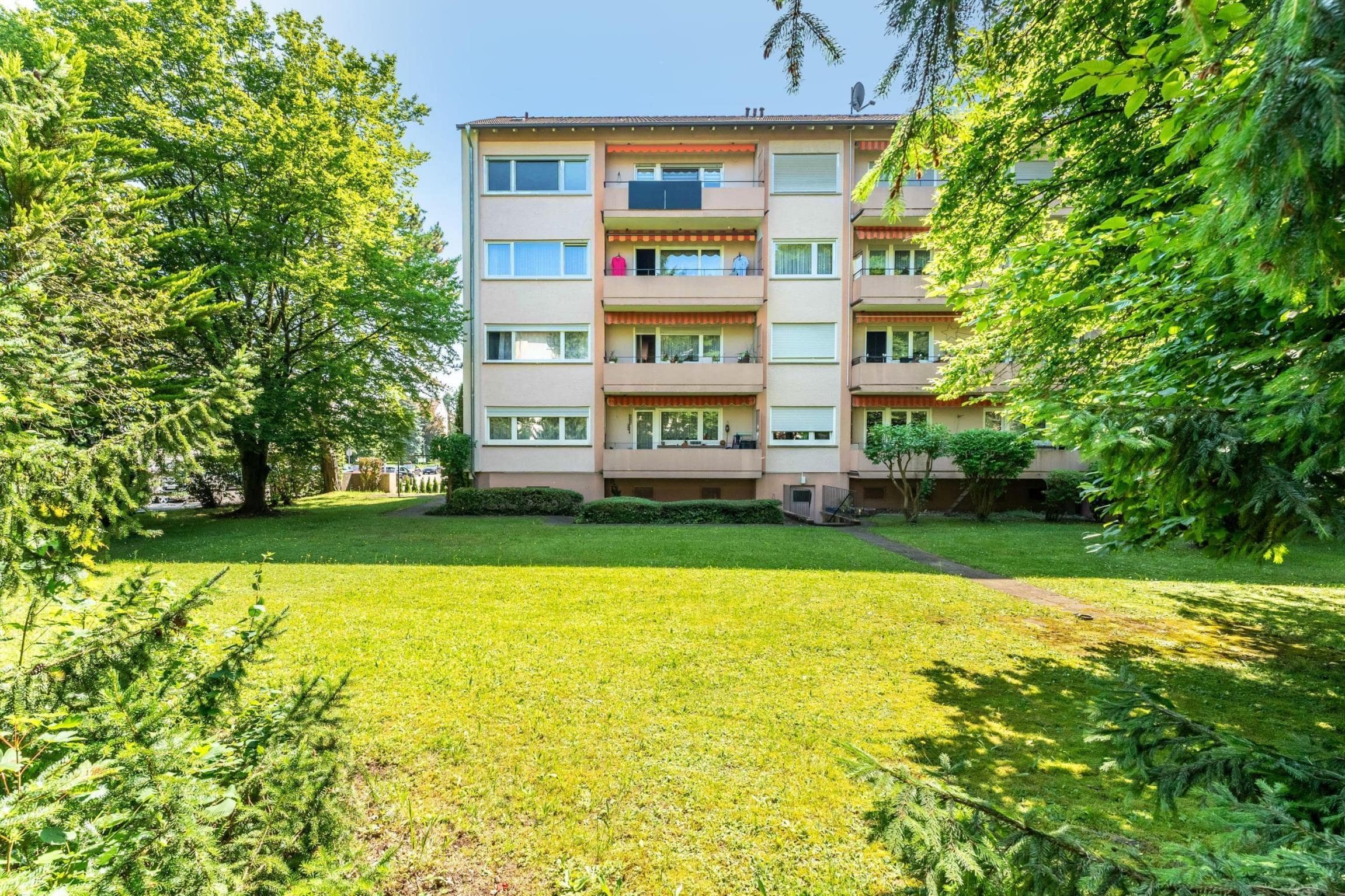 Wohnung zum Kauf 229.000 € 3,5 Zimmer 77,6 m²<br/>Wohnfläche ab sofort<br/>Verfügbarkeit Beethovenschule 34 Singen 78224