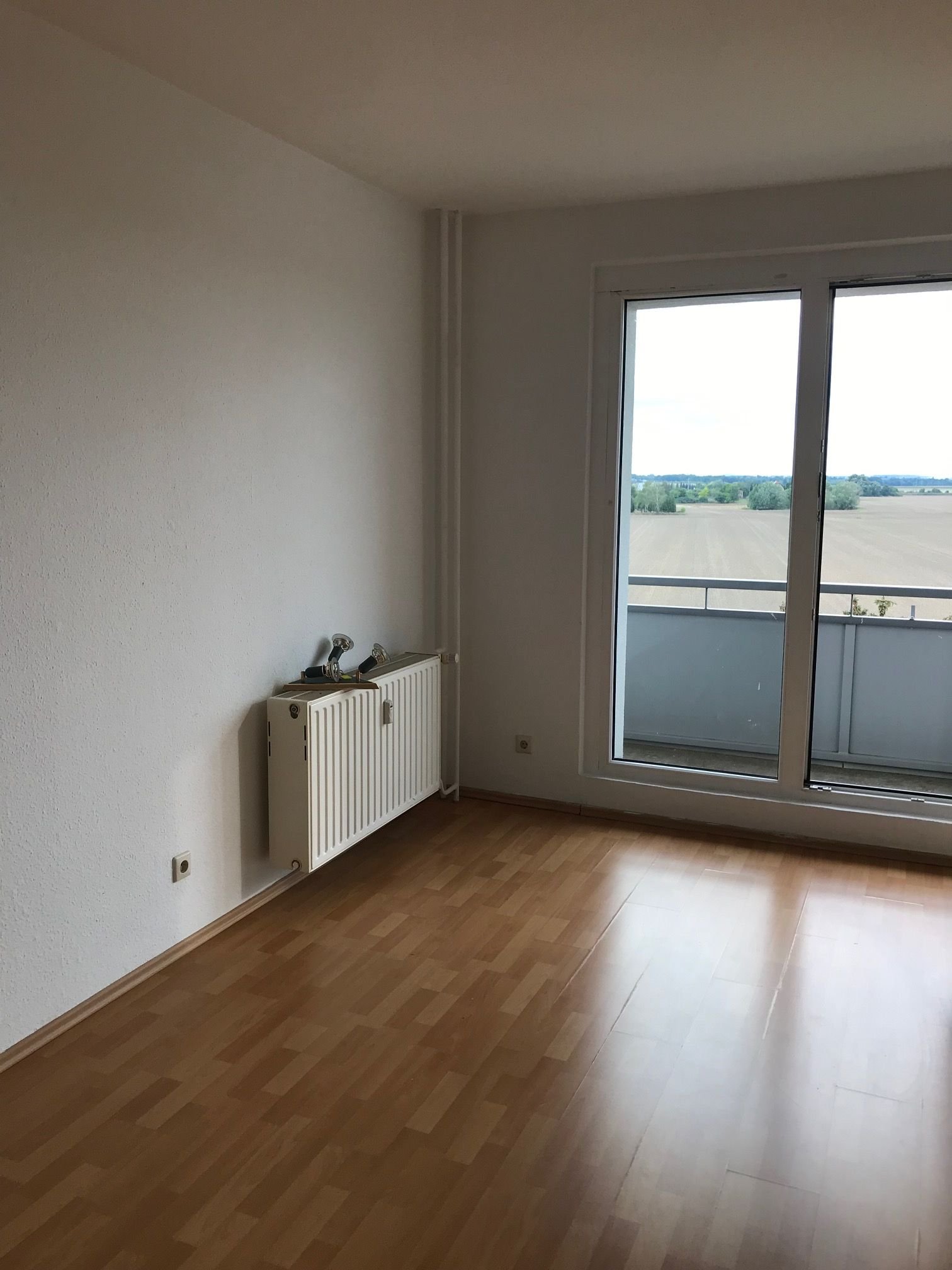 Wohnung zur Miete 300 € 2 Zimmer 50 m²<br/>Wohnfläche 2.<br/>Geschoss 01.03.2025<br/>Verfügbarkeit Elsterwerdaer Str. 63 Großenhain Großenhain 01558