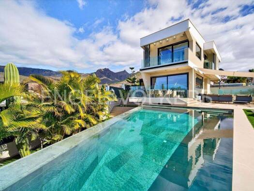 Haus zum Kauf 3.500.000 € 273 m² 617 m² Grundstück Adeje 38679