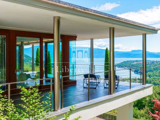 Haus zum Kauf 2.250.000 € 3 Zimmer 264 m² 15.000 m² Grundstück Salò