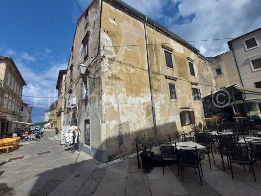 Reihenhaus zum Kauf 320.000 € 12 Zimmer 122 m² 122 m² Grundstück Senj 53270