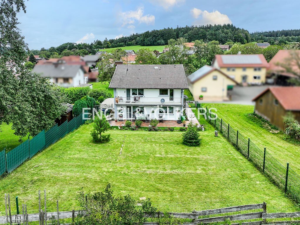 Einfamilienhaus zum Kauf 350.000 € 5 Zimmer 131 m²<br/>Wohnfläche 680 m²<br/>Grundstück Mülben Waldbrunn 69429