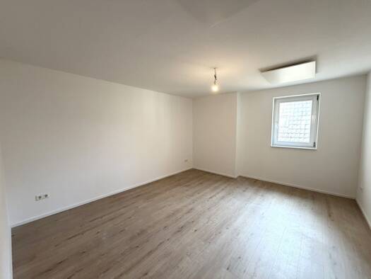Wohnung zur Miete 995 € 2,5 Zimmer 74 m² 1. Geschoss frei ab sofort Lauffen am Neckar 74348