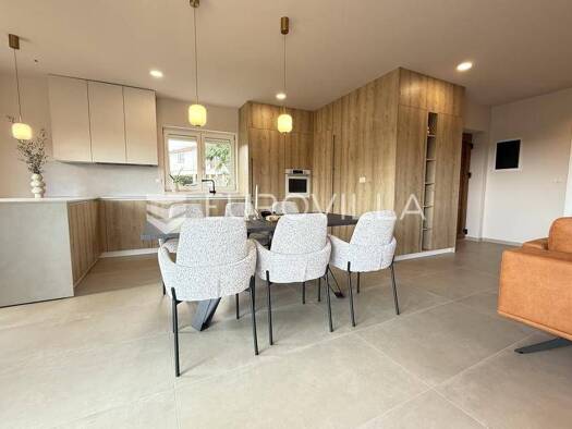 Haus zum Kauf 705.000 € 3 Zimmer 180 m² Melnica Barban