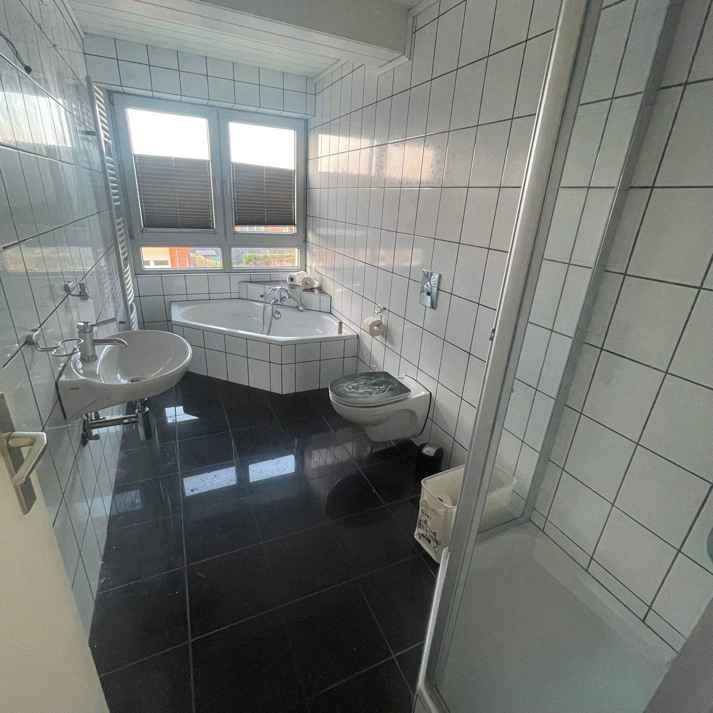 Immobilie in Dülmen - Helle & geräumige 3 Zimmer-Eigentumswohnung mit großem, sonnigen Balkon & Eckbadewanne - Bild 2