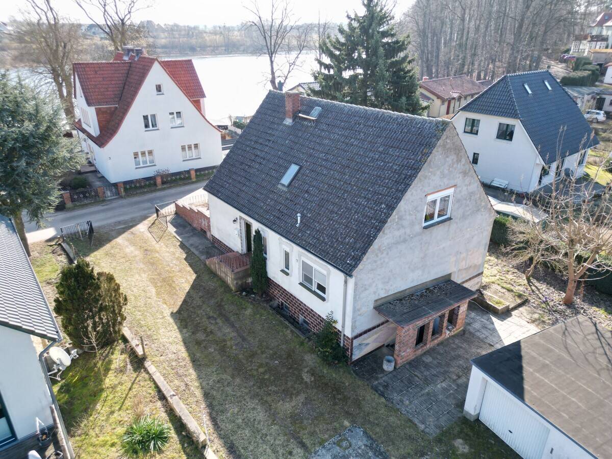 Immobilie in Penzlin - Zuhause am See - mit Raum für neue Ideen - Bild 1