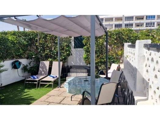 Villa zur Miete 1.600 € 1 Zimmer 100 m² San Bartolomé de Tirajana 35100