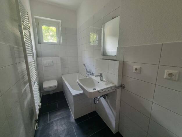 Wohnung zur Miete 545 € 3 Zimmer 60,9 m² 1. Geschoss frei ab 16.08.2026 Trothaer Str. 87 Trotha Halle (Saale) 06118