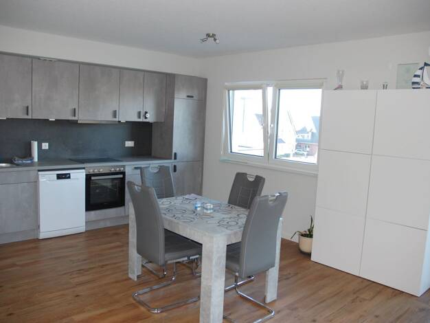 Terrassenwohnung zur Miete 990 € 3 Zimmer 98 m² Dachgeschoss, 2. Geschoss frei ab 01.10.2025 Heide Heide 25746