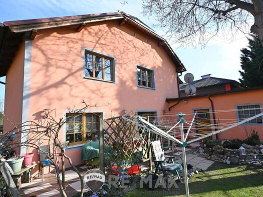 Einfamilienhaus zum Kauf 490.000 € 7 Zimmer 238 m² 628 m² Grundstück Stockerau 2000