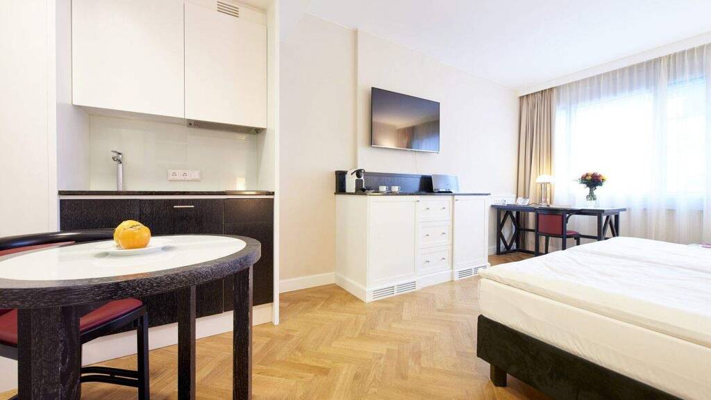 Studio zur Miete 1.113 € 1 Zimmer 6. Geschoss Wien,Innere Stadt 1010