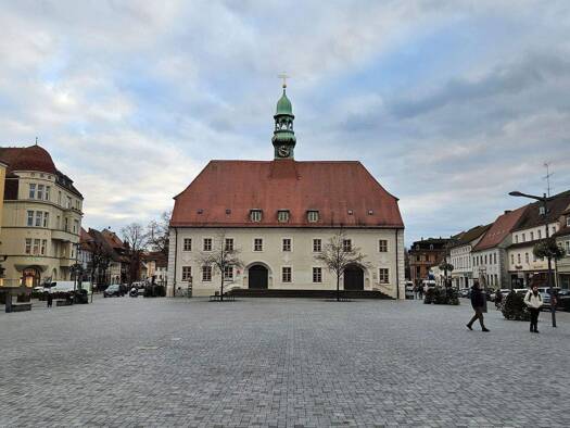 Gewerbeobjekt zum Kauf als Kapitalanlage geeignet 589.999 € 22 Zimmer 510 m² 360 m² Grundstück Finsterwalde 03238