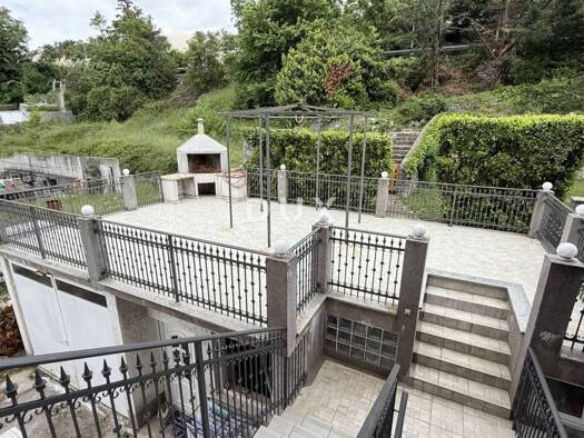 Haus zum Kauf 510.000 € 7 Zimmer 238 m² Rijeka