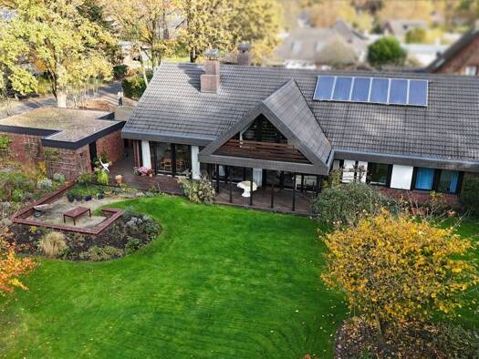 Einfamilienhaus zum Kauf provisionsfrei 419.000 € 8 Zimmer 289,2 m² 2.646 m² Grundstück frei ab 01.02.2026 Ahlhorn Großenkneten 26197