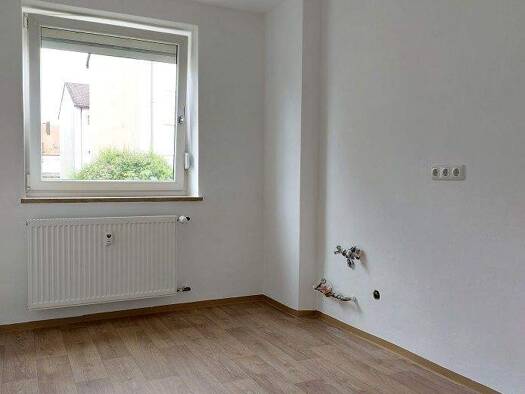 Wohnung zur Miete 299 € 1 Zimmer 39,8 m² 3 Geschosse frei ab 01.03.2026 Scheibe Weiden in der Oberpfalz 92637