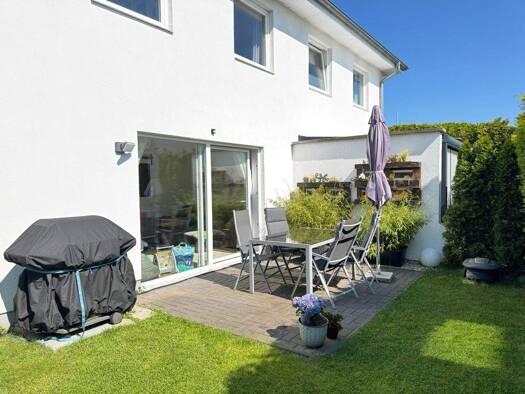 Doppelhaushälfte zum Kauf 399.000 € 5 Zimmer 104 m² 206 m² Grundstück Bad Bramstedt 24576