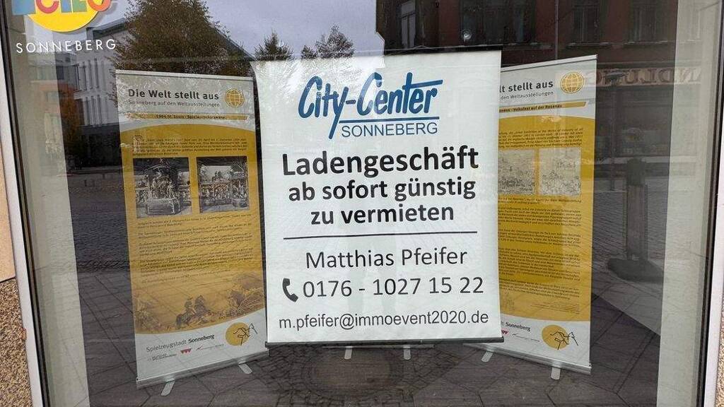 Kaufhaus zur Miete provisionsfrei 1.100 € 2 Zimmer 140 m² Verkaufsfläche teilbar von 140 m² bis 140 m² Bahnhofstraße 44 Sonneberg 96515