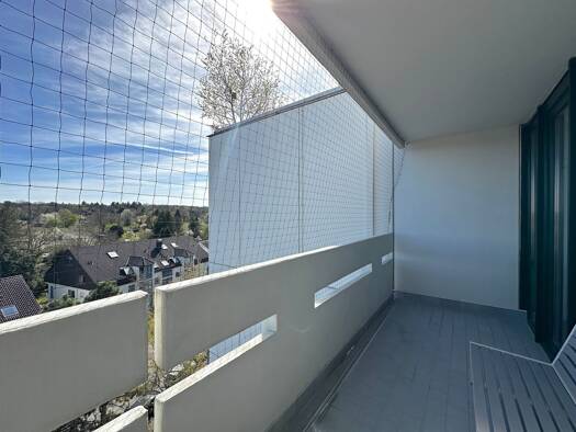Wohnung zur Miete 535 € 7 Zimmer 100 m² 7. Geschoss frei ab 01.09.2026 Wiener Straße 81 Oberrad Süd 60599
