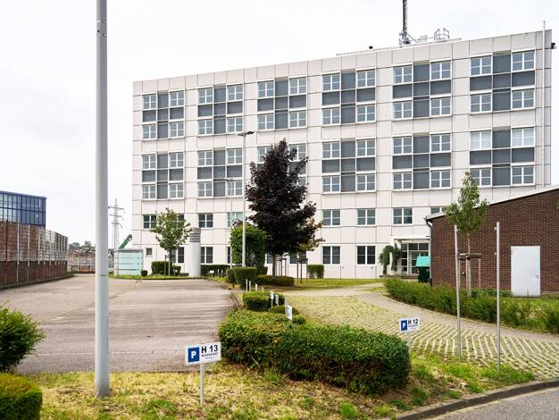 Bürofläche zur Miete 299 € 18 m² Bürofläche Blumenberger Straße 143 Stadtmitte Nord 41061