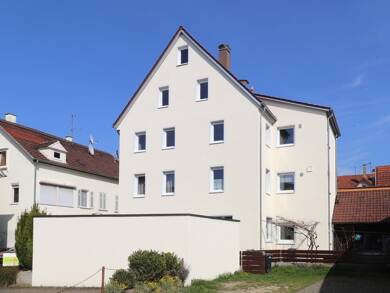 Haus zum Kauf 695.000 € 11 Zimmer 274 m² 234 m² Grundstück Metzingen Metzingen 72555