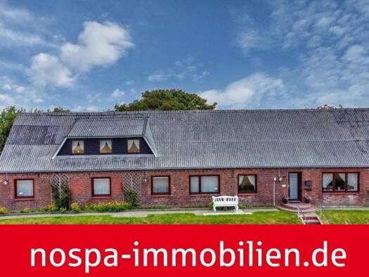 Einfamilienhaus zum Kauf 285.000 € 9 Zimmer 205 m² 3.898 m² Grundstück frei ab 01.04.2027 Nordstrand 25845