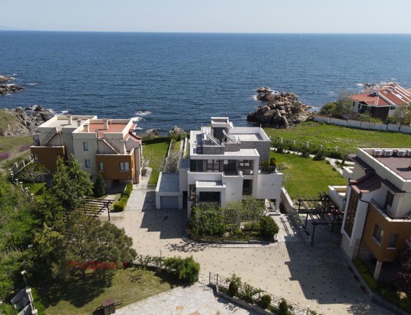 Villa zum Kauf 1.005.000 € 4 Zimmer 395 m²<br/>Wohnfläche 770 m²<br/>Grundstück ul. "Bratislava" 43  8142 Chernomorets  Bulgaria Sozopol 8142