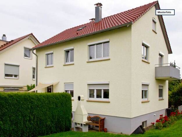 Haus zum Kauf provisionsfrei 67.000 € 225 m² 902 m² Grundstück Meiningen Meiningen 98617