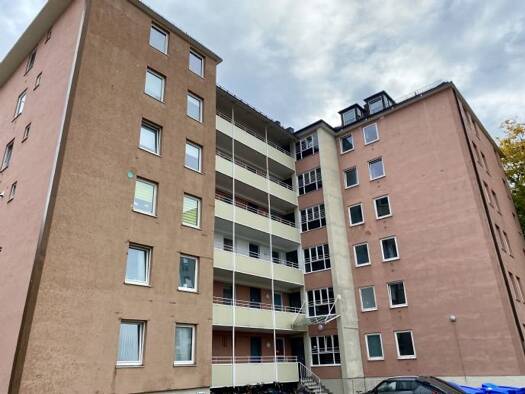 Wohnung zur Miete 22.002.200 € 4 Zimmer 81 m² Sendling München 81369