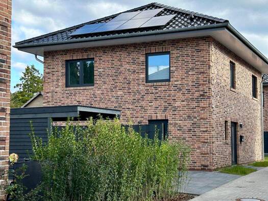 Einfamilienhaus zum Kauf provisionsfrei 749.000 € 5 Zimmer 137,2 m² 643 m² Grundstück Henstedt-Ulzburg 24558