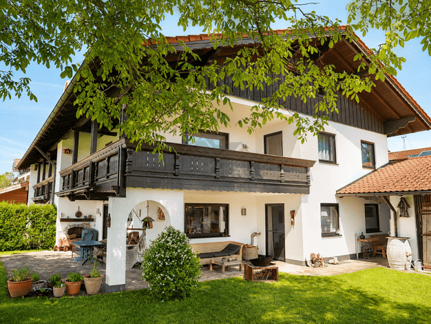 Doppelhaushälfte zum Kauf 899.999 € 5 Zimmer 173 m² 450 m² Grundstück Hochfellnstraße 6 Grabenstätt Grabenstätt 83355