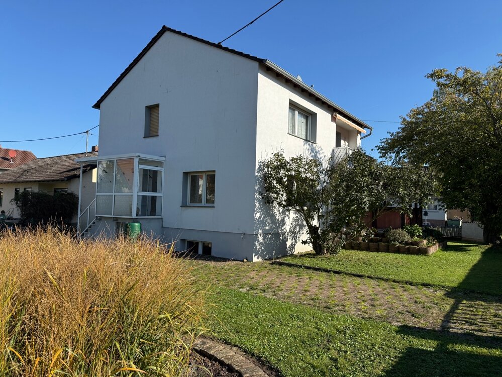 Mehrfamilienhaus zum Kauf 389.500 € 7 Zimmer 170 m²<br/>Wohnfläche 674 m²<br/>Grundstück Undenheim 55278