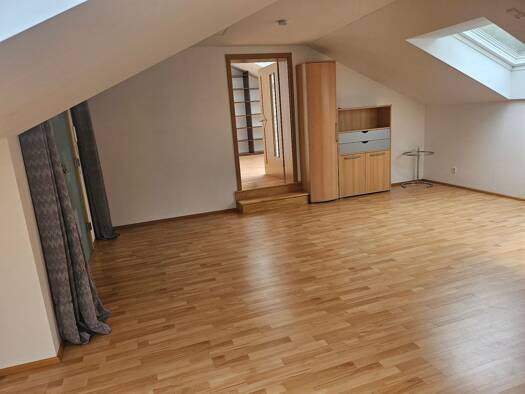 Wohnung zur Miete 650 € 3 Zimmer 88 m² Geschoss 1/2 frei ab sofort Rosenstraße 12 Unterlindelburg Schwarzenbruck 90592