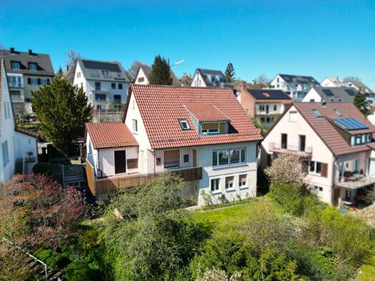 Einfamilienhaus zum Kauf 8 Zimmer 251,7 m² 806 m² Grundstück Sillenbuch Stuttgart 70619