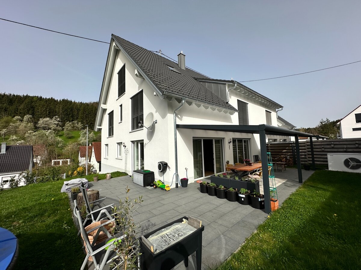 Doppelhaushälfte zum Kauf 639.000 € 7 Zimmer 240 m²<br/>Wohnfläche 350 m²<br/>Grundstück Zillhausen Balingen 72336