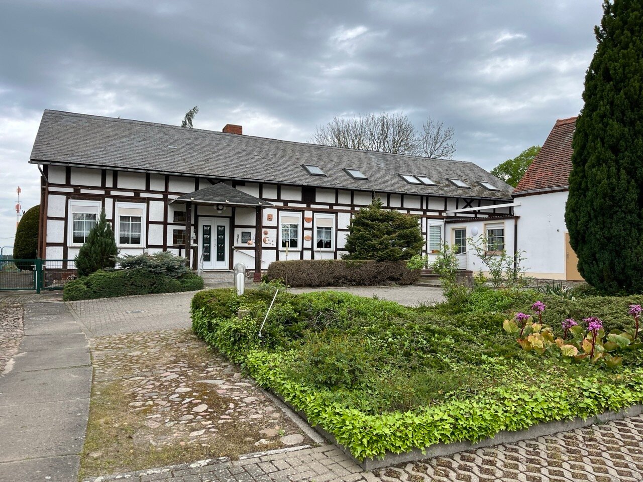 Bauernhaus zum Kauf 220.000 € 320 m²<br/>Wohnfläche 4.090 m²<br/>Grundstück Stendal Stendal 39576