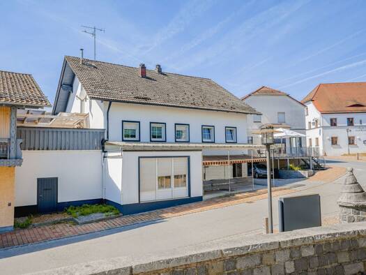 Einfamilienhaus zum Kauf 339.000 € 7 Zimmer 247 m² 719 m² Grundstück Winzer Winzer 94577