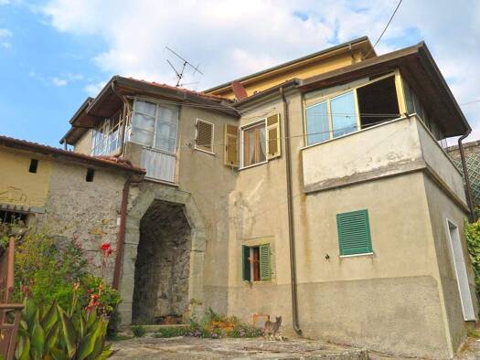 Reihenmittelhaus zum Kauf 55.000 € 5 Zimmer 145 m² Fivizzano 54013