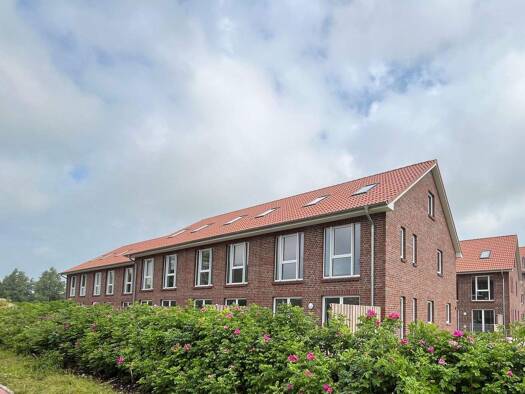 Reihenmittelhaus zur Miete - Erstbezug 1.500 € 5 Zimmer 160 m² 153 m² Grundstück frei ab sofort Lüch Op 32 d Garding 25836