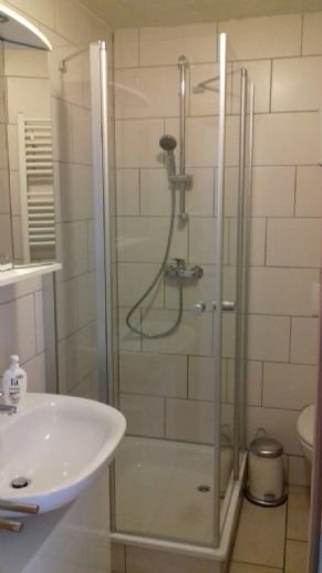 Studio zur Miete 600 € 1 Zimmer 20 m²<br/>Wohnfläche ab sofort<br/>Verfügbarkeit Kurt-Schumacher-Straße 5 Volkspark Reutlingen 72762