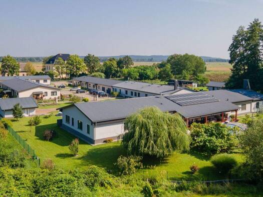 Mehrfamilienhaus zum Kauf 2.300.000 € 43 Zimmer 1.477,8 m² 9.000 m² Grundstück Falkenberg/Mark Falkenberg 16259